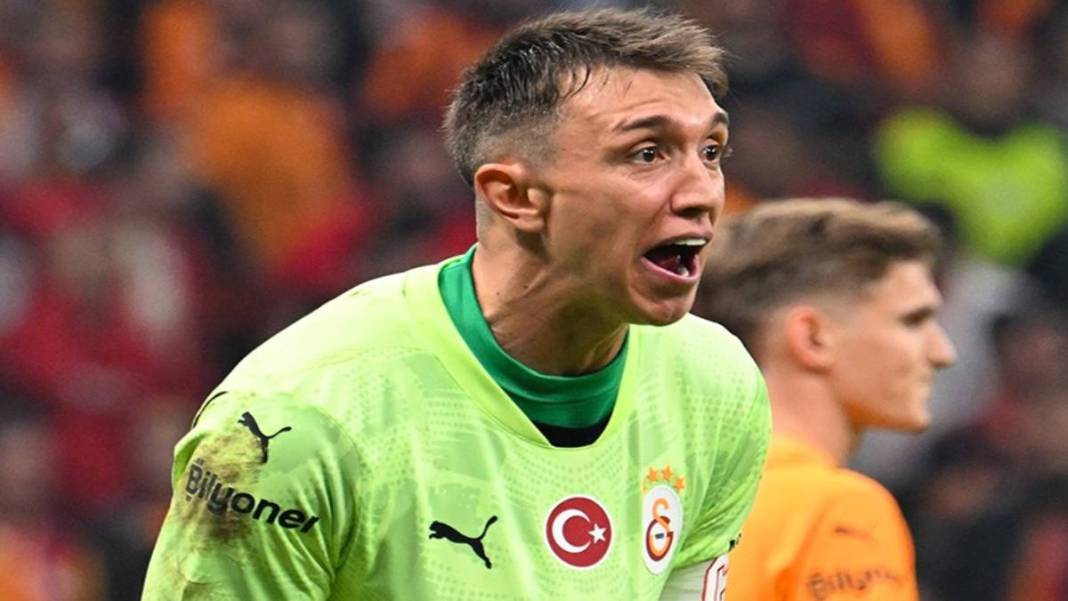 Fernando Muslera dönemi sona eriyor! Galatasaray dünyaca ünlü kaleci ile anlaştı. Efsane isim o tarihte imzayı atacak 3